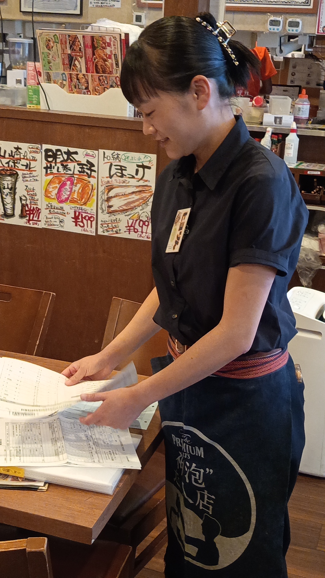 ミライザカ上越高田店で日々の業務に向き合う様子